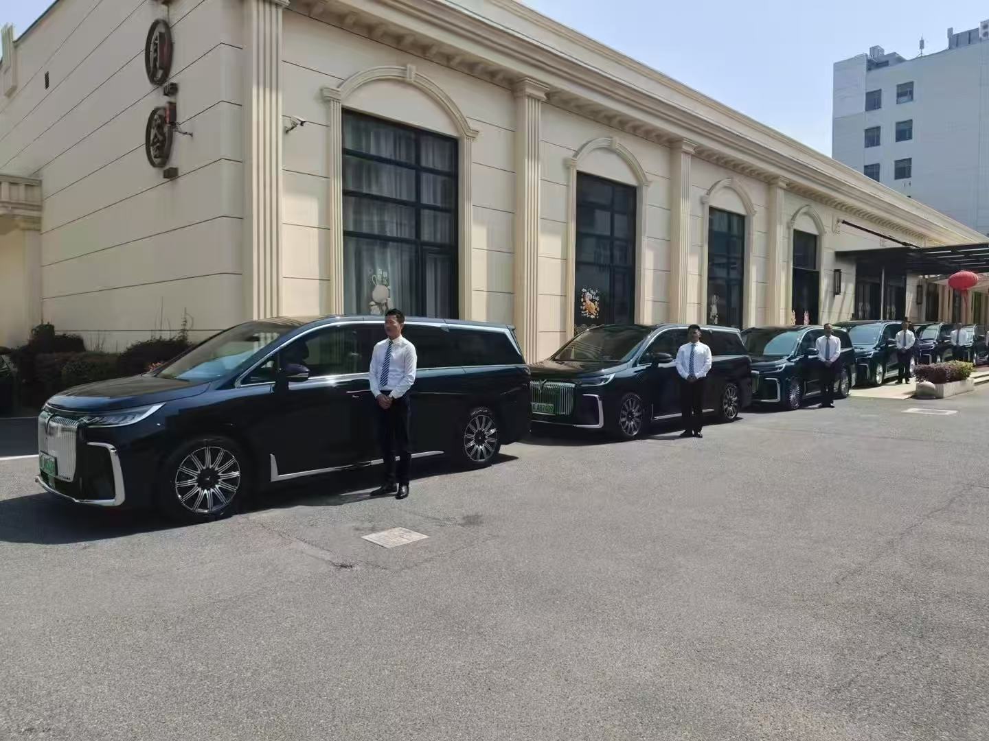 商務車4